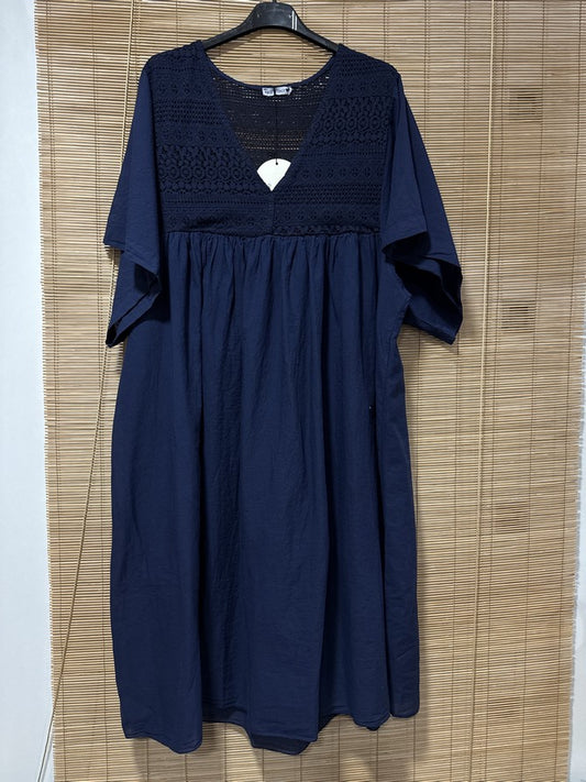 GRANDE TAILLE - Robe voile de coton broderies bleu marine