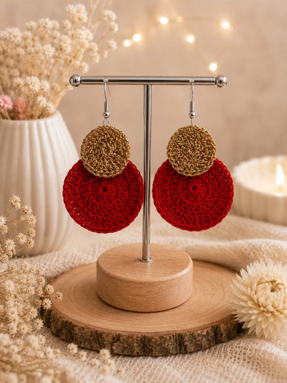 Boucles d'oreilles tricotées rouges et or