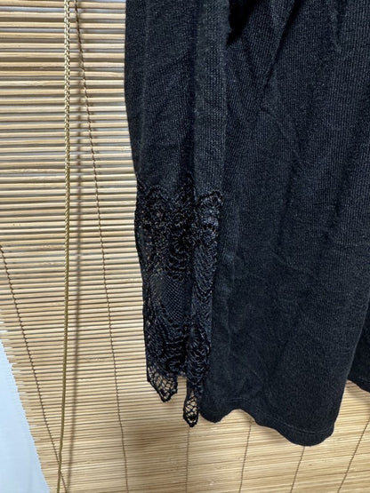 GRANDE TAILLE - Pull fin col V dentelle noir